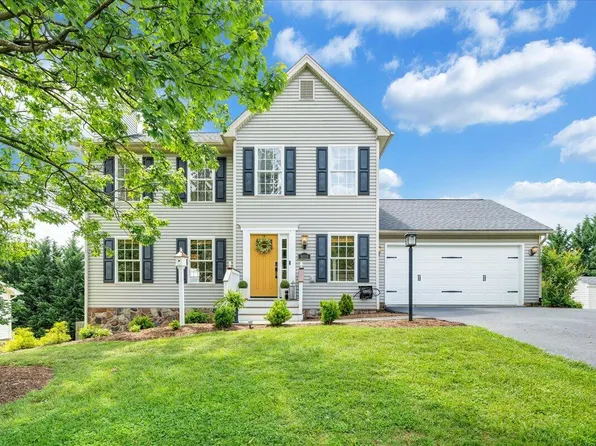 5018 S Gala Dr, Roanoke, VA 24019