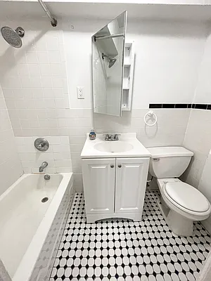 Rented by Highline Residential | media 23