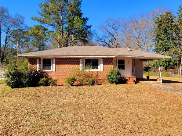 402 Taliaferro Dr, Hogansville, GA 30230