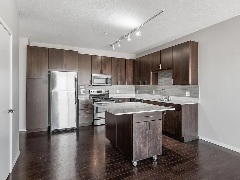 The Flats at West End — Photo 32