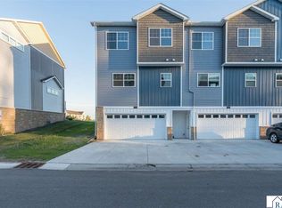 3052 Bluestem Trl, Mankato, MN 56001