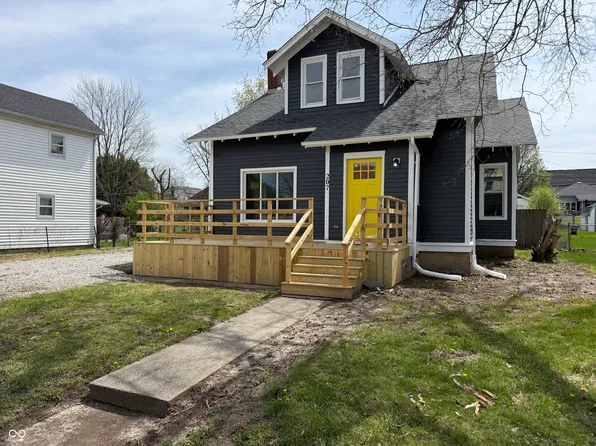 207 E Broadway St, Alexandria, IN 46001