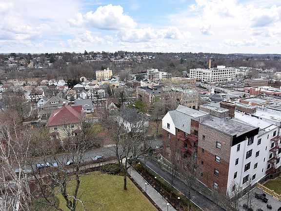 2nd image of 14 Westview Ave APT 705