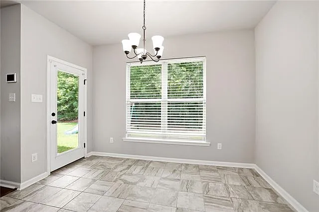 11056 Regency Ave — Photo 14