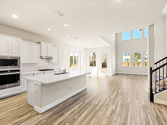 5th image of 13833 Quiet Fox Ln