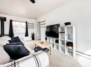 1813 S 4th Ave, Cheyenne, WY 82007