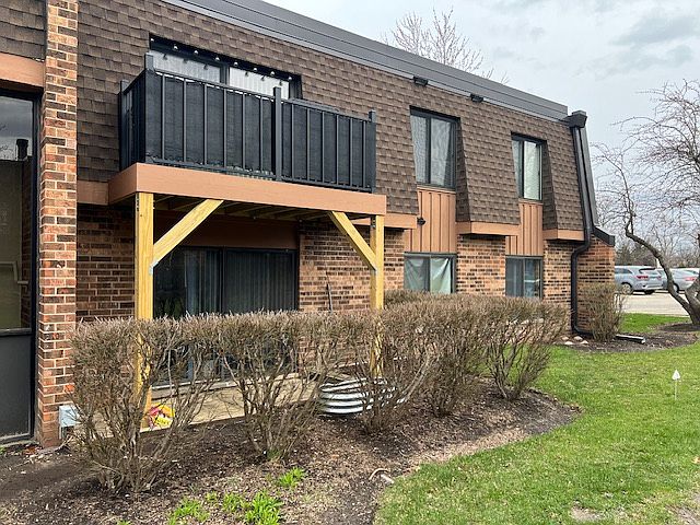 1st image of 714 Tullamore Ct APT 1B