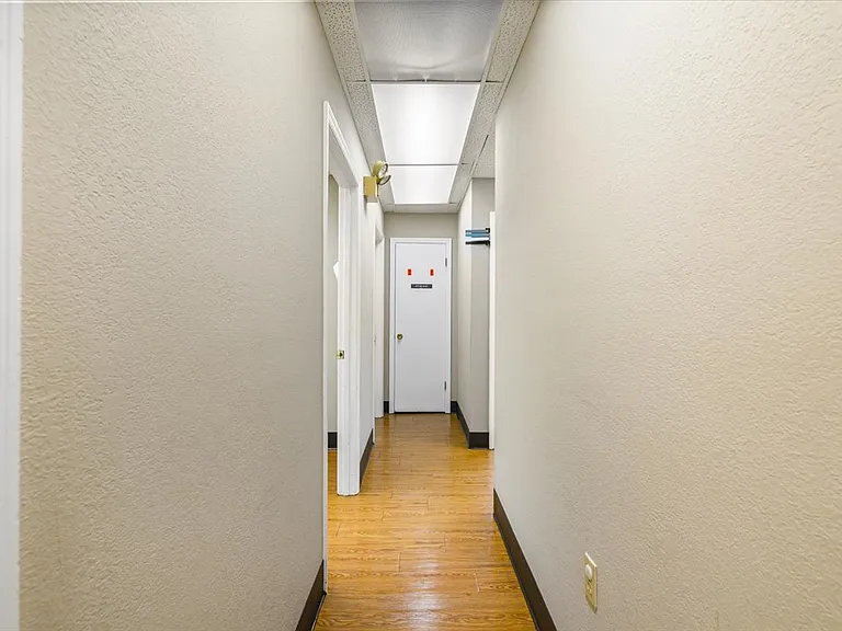 502 W Central Ave #1 — Photo 6