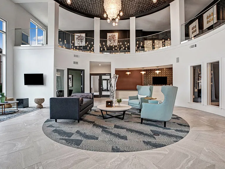 Leasing Office
