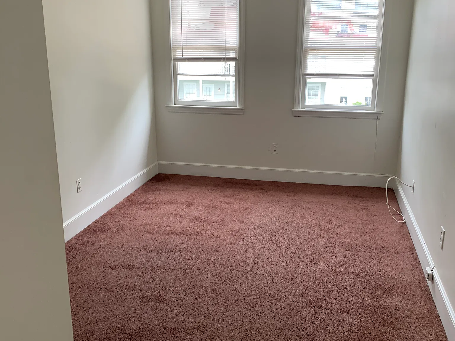 3 bed, 1.5 bath, 1278 sqft, $4,200 — Photo 1