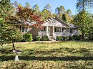 6197 Glenns Rd, Gloucester, VA 23061