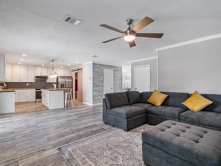 2317 Birch Dr — Photo 15
