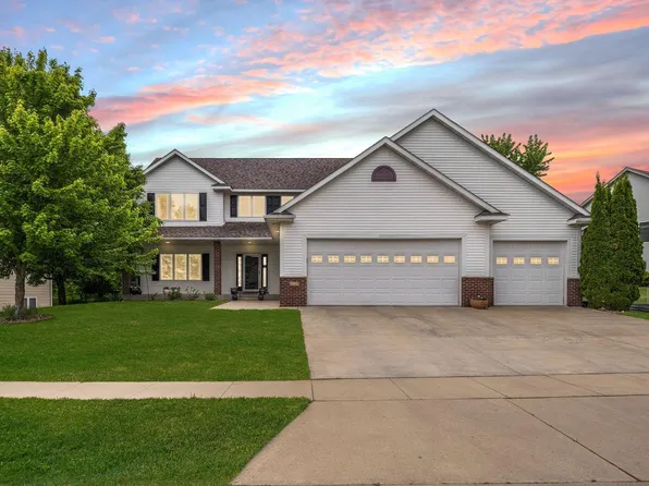 2320 Crimson Ridge Cir NW, Rochester, MN 55901