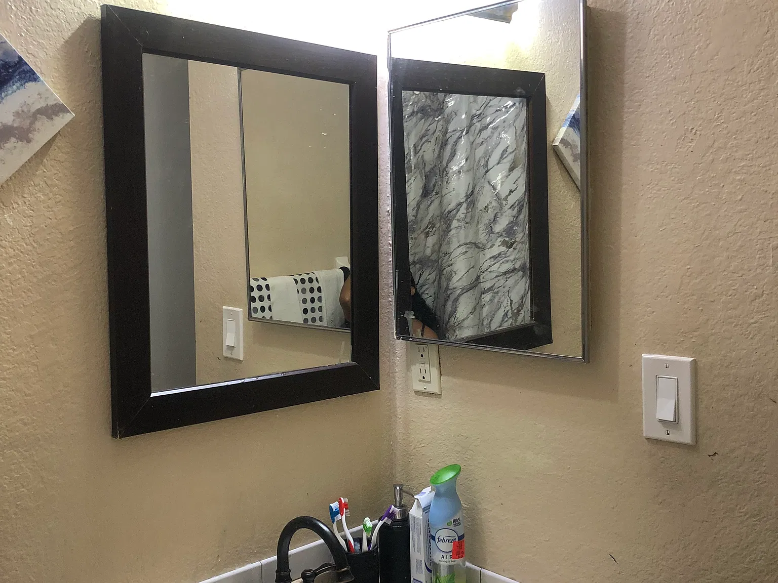 3 bed, 1000 sqft, $1,900 — Photo 2