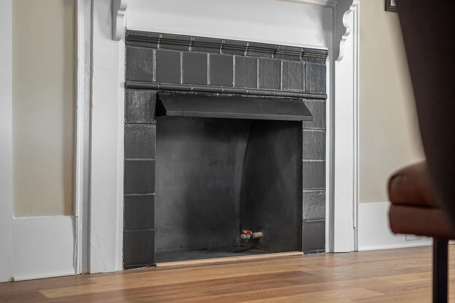 3 bed, 3.0 bath, 2066 sqft, $6,488 — Photo 3