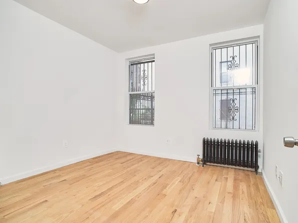 1069 Grant Avenue image 17 of 56