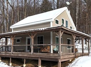 89 Field Way, Pownal, VT 05261