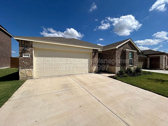 3rd image of 4644 Benham Dr