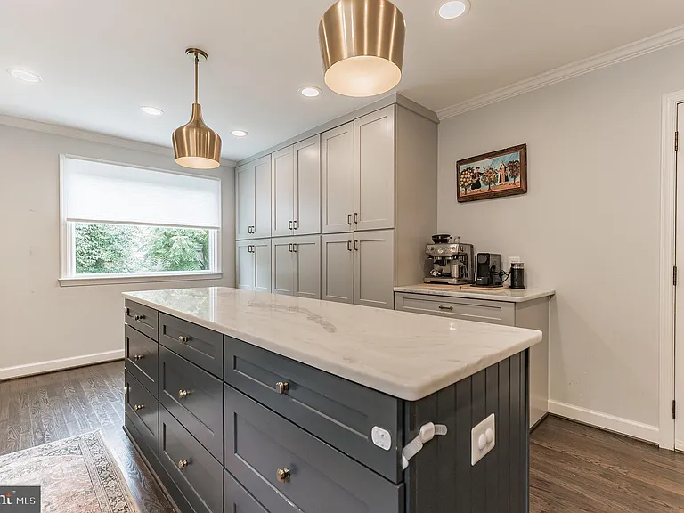 9911 Barnsbury Ct — Photo 11