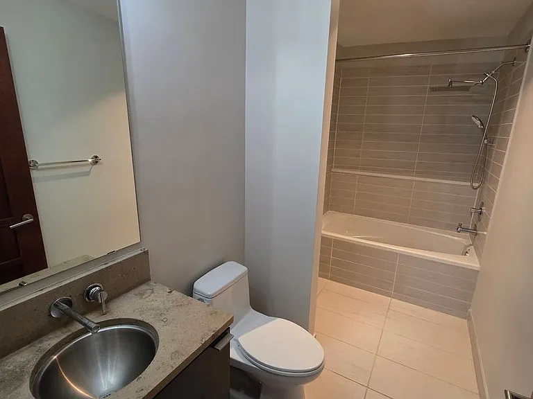 111 N 12th St #1315 — Photo 14