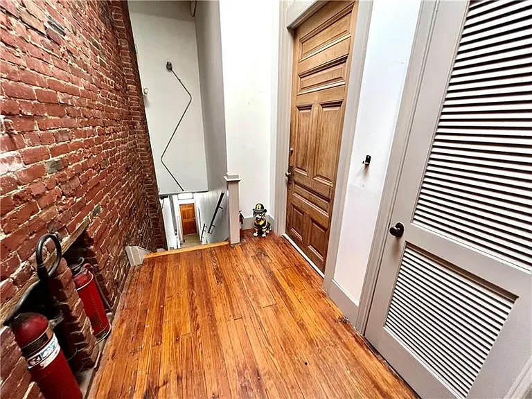 49 S 14th St #2 — Photo 32