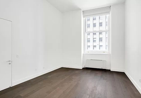 4th image of 25 Broad St APT 8H