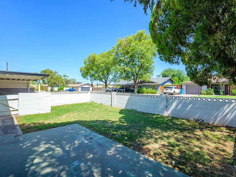 1807 E Colter St #1 — Photo 3