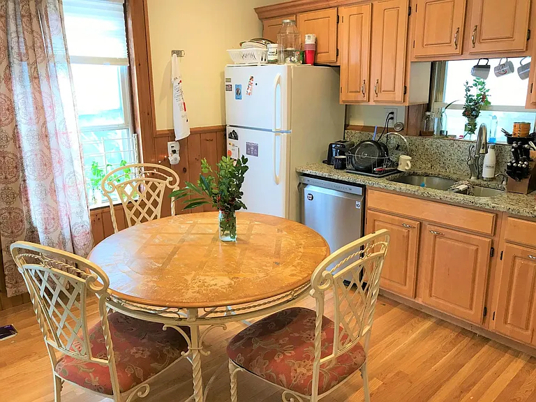 75 Savin Hill Ave — Photo 4