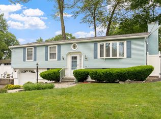 14 Doncaster Dr, Nashua, NH 03062