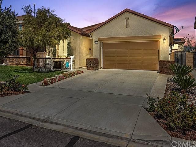 1st image of 4015 Quartzite Ln