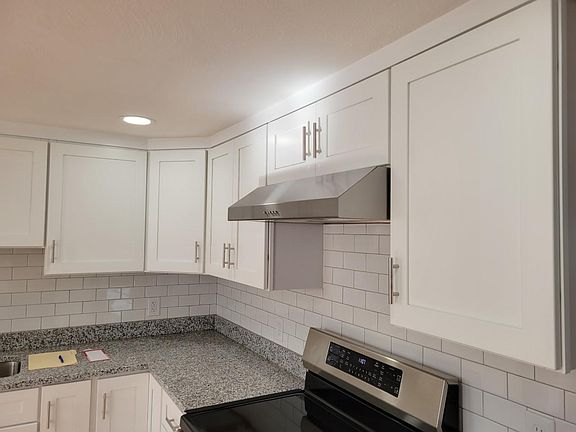 2nd image of 82 Railroad St Floor 2