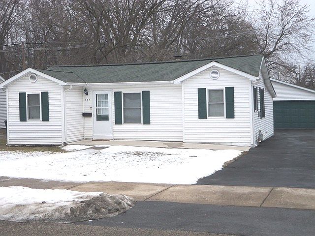 1st image of 820 Warrior Dr