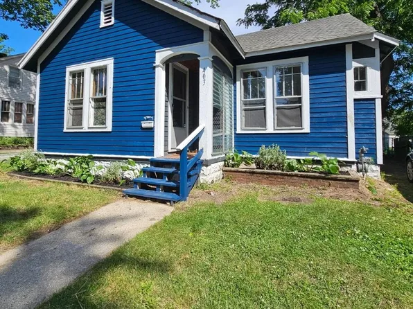403 Pennsylvania Ave, Dowagiac, MI 49047