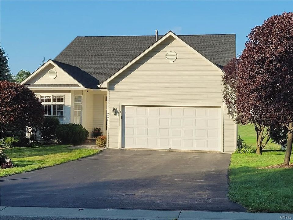 1st image of 6090 Bay Hill Cir