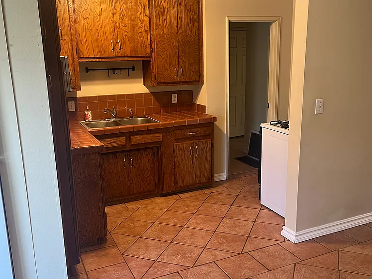 6442 W 86th Pl — Photo 2