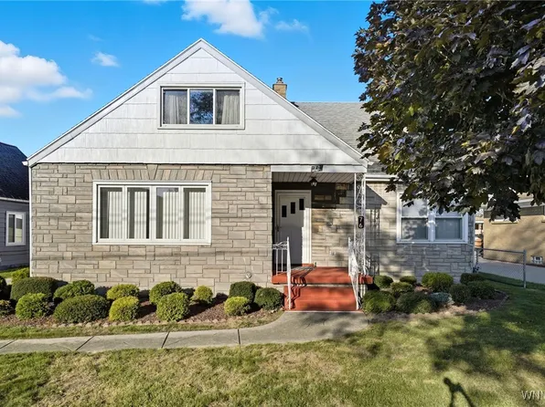 76 Wabash Ave, Cheektowaga, NY 14206