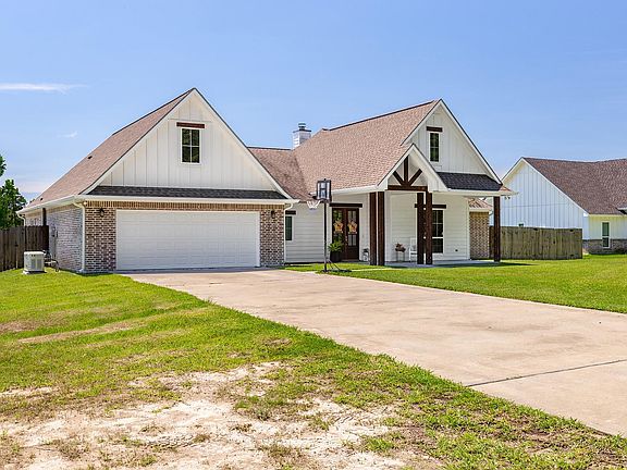5th image of 627 Box Car Rd
