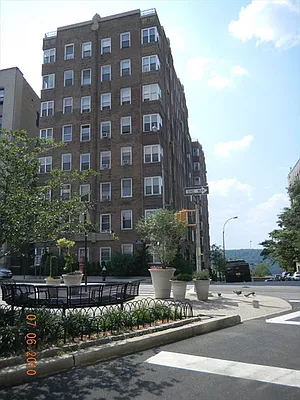 Sold by Corcoran | media 21