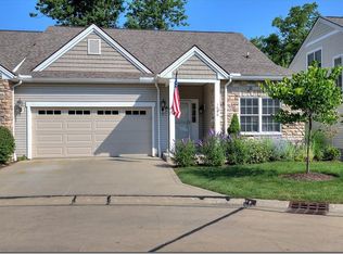 1030 Cutters Creek Dr, South Euclid, OH 44121