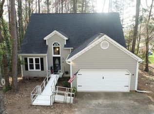 106 Colora Ct, Cary, NC 27513