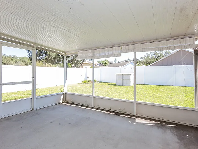 2047 Sarah Louise Dr — Photo 14