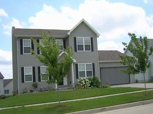 3303 Castlemain Dr, Bloomington, IL