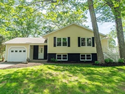 41 Pine Ridge Dr, Oxford, MA, 01540