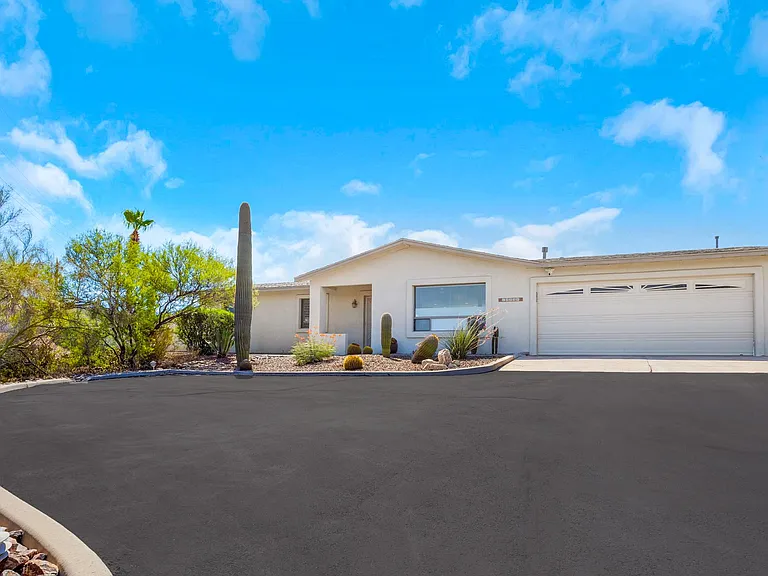 10380 N Hacienda Hermosa Dr — Photo 15