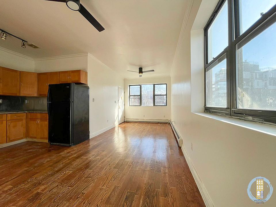 1st image of 20 Underhill Ave #3F