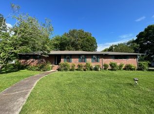 600 Cumberland St E, Cowan, TN 37318