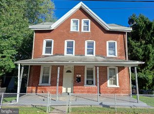 101 S 6th St #2, Darby, PA 19023