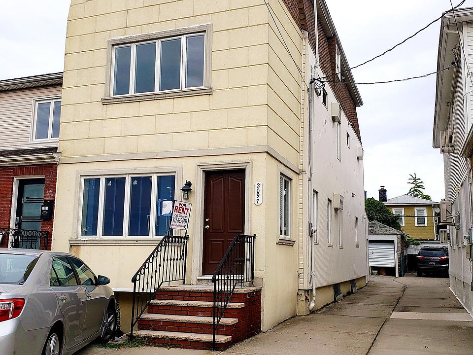 1st image of 2097 E 22nd St