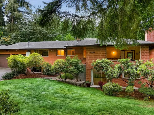 17823 29th Avenue NE, Lake Forest Park, WA 98155
