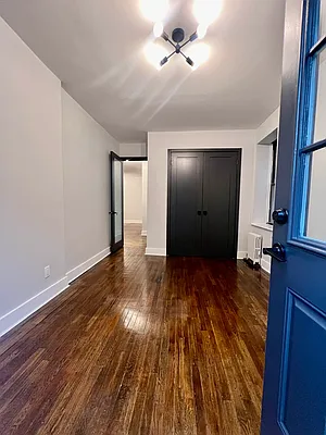 Rented by REAL New York | media 7